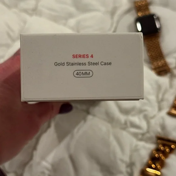 Apple Watch with Gold Band - Picture 6 of 12